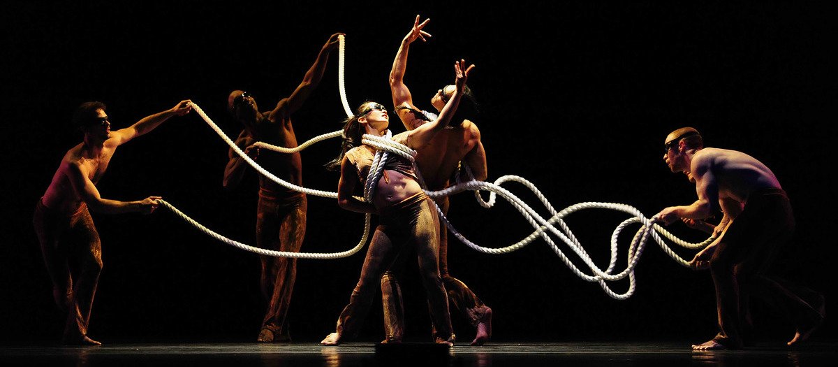 Pilobolus Tickets