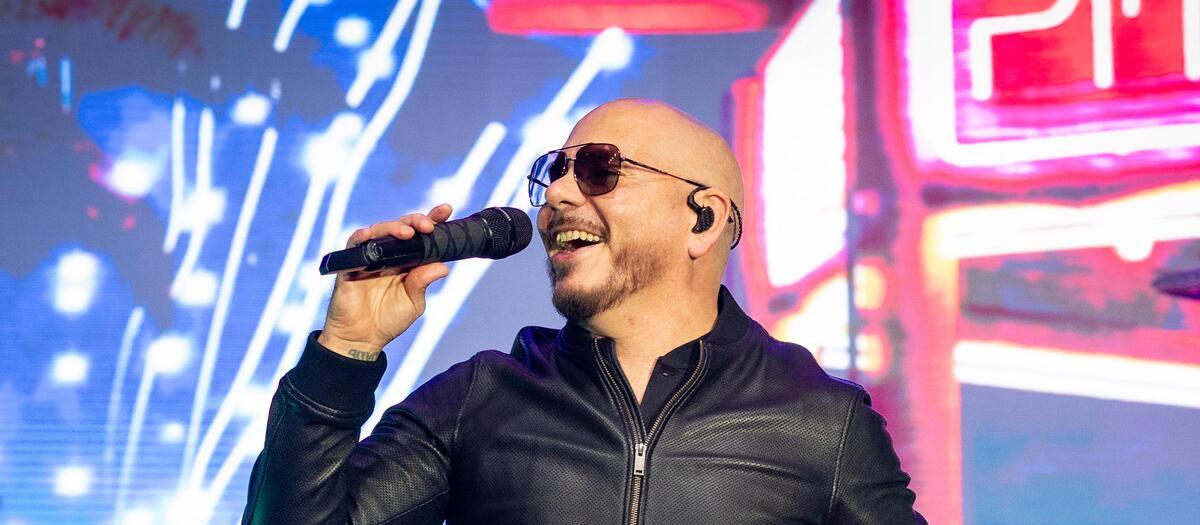 Pitbull Tickets