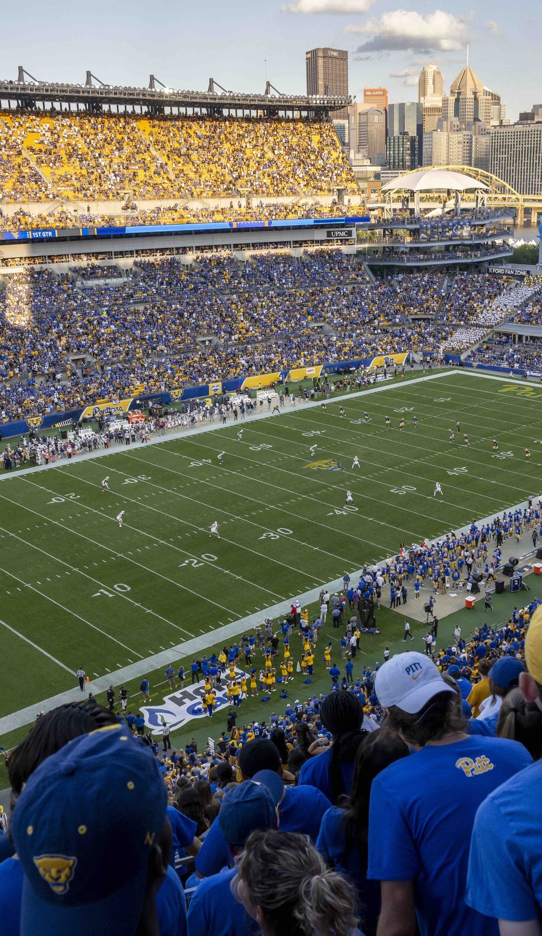 A Pittsburgh Panthers Football live event