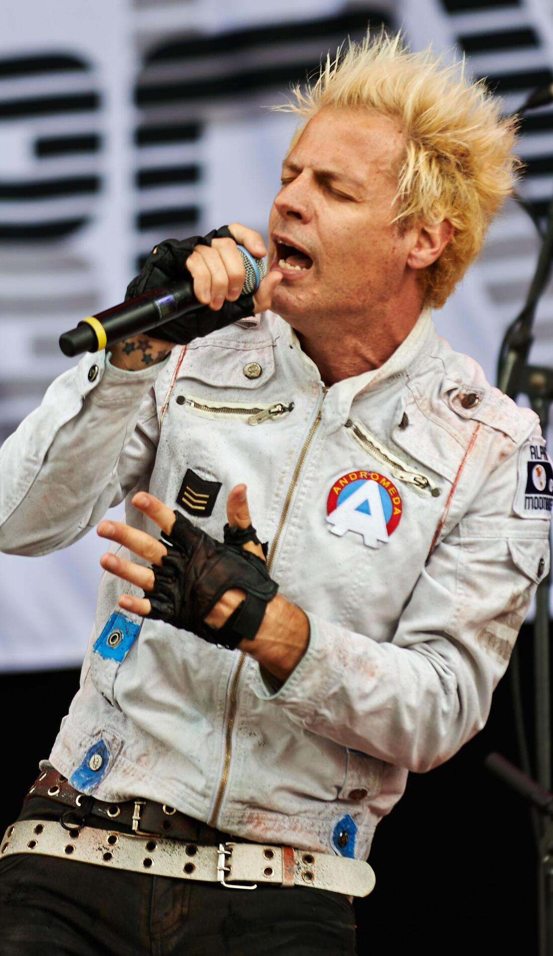 A Powerman 5000 live event