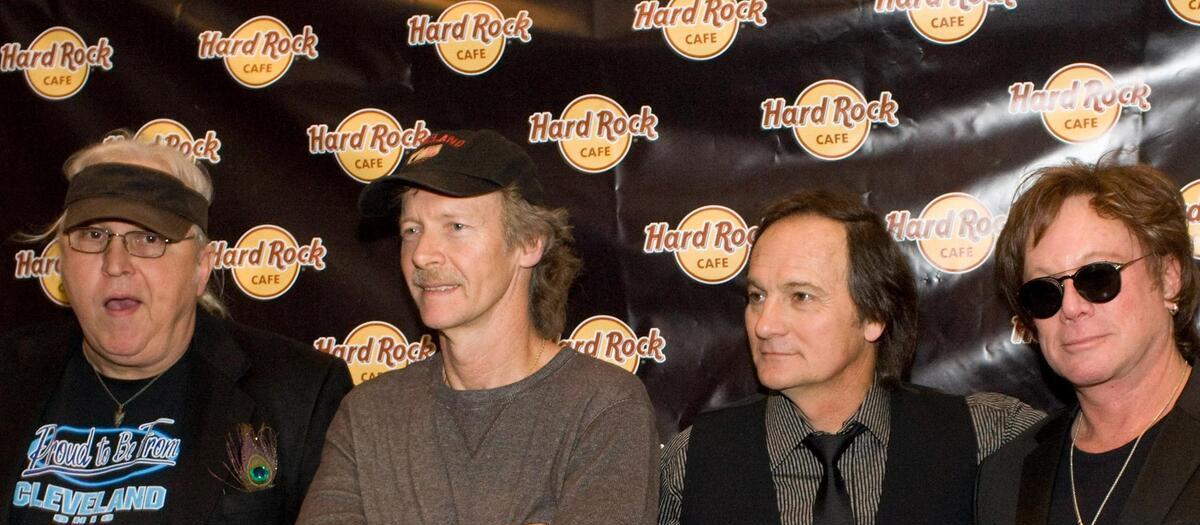 Raspberries Concert Tickets, 20232024 Tour Dates & Locations SeatGeek