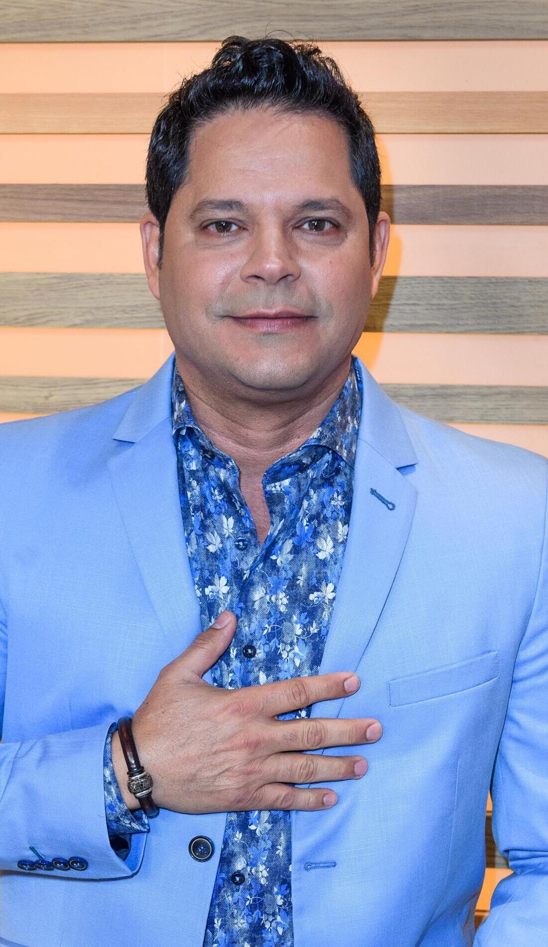 A Rey Ruiz live event