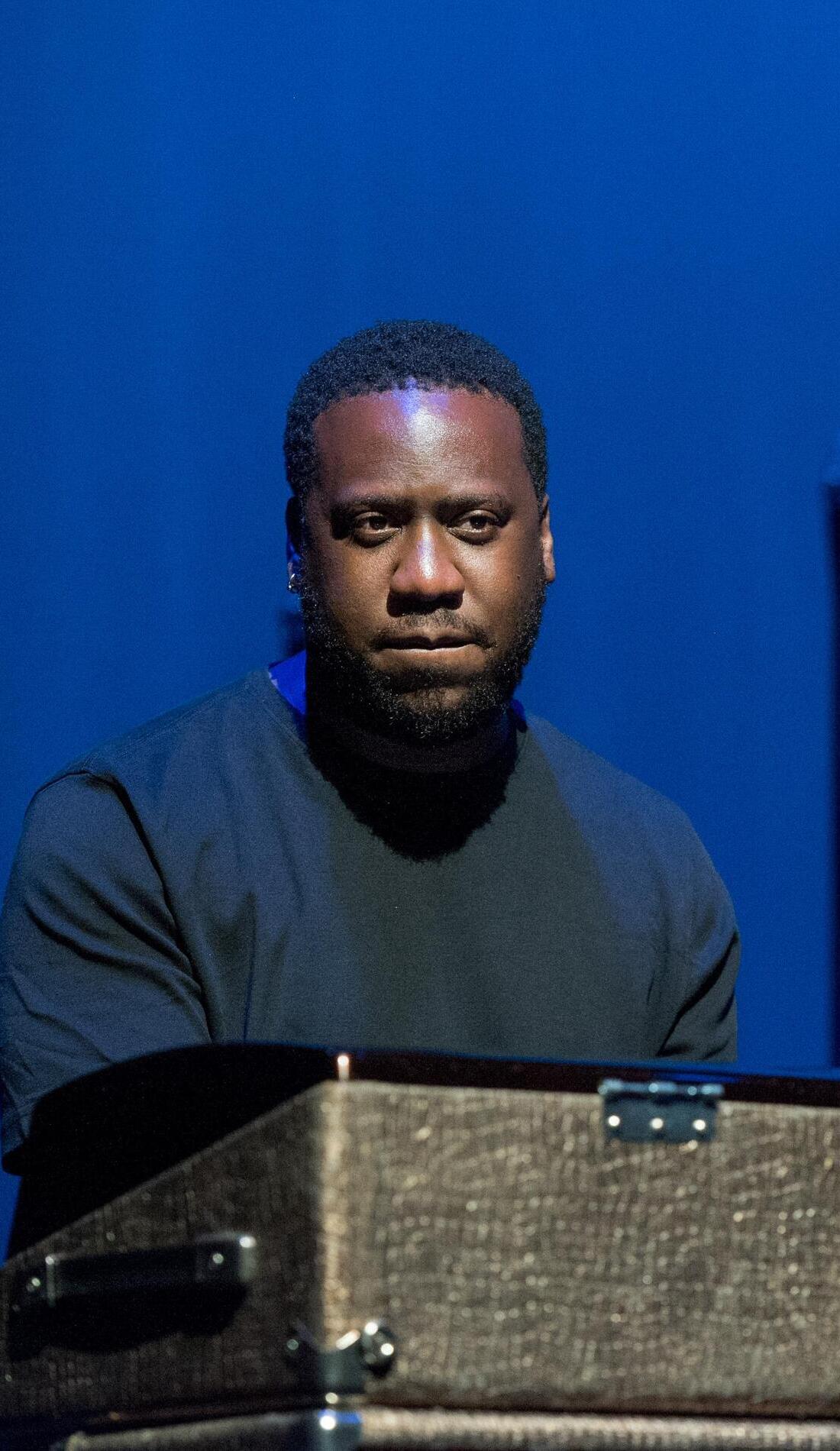 A Robert Glasper Experiment live event