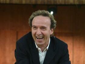 Roberto Benigni Tickets, 2024 Concert Tour Dates | SeatGeek