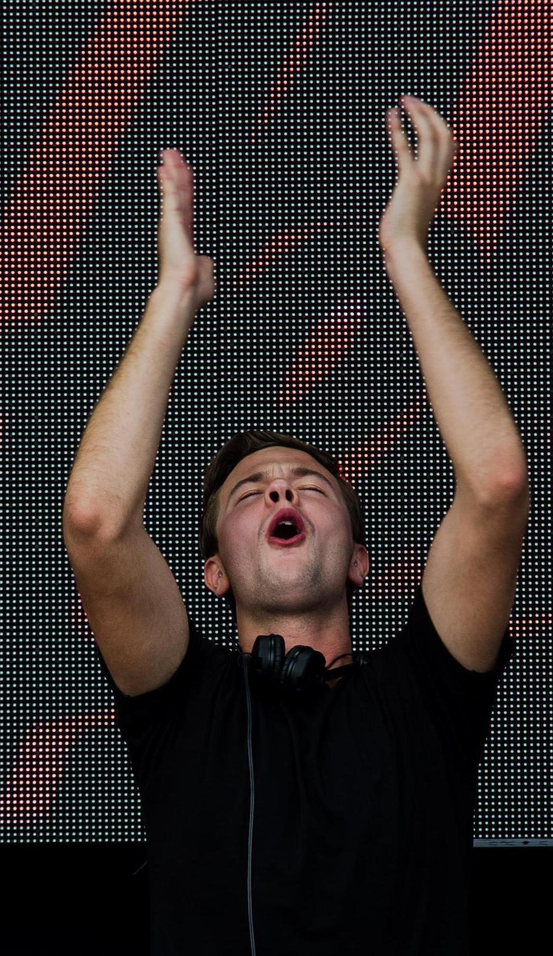 A Sam Feldt live event