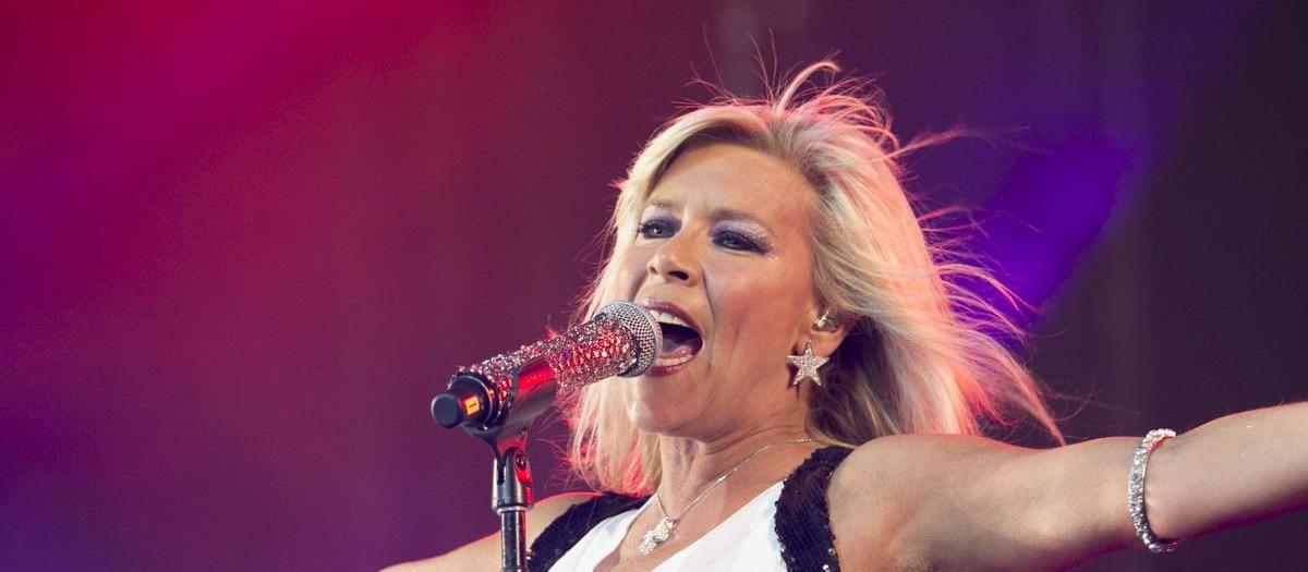 samantha fox on tour