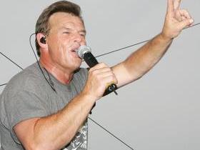 Sammy Kershaw with Pug Johnson and The Hounds