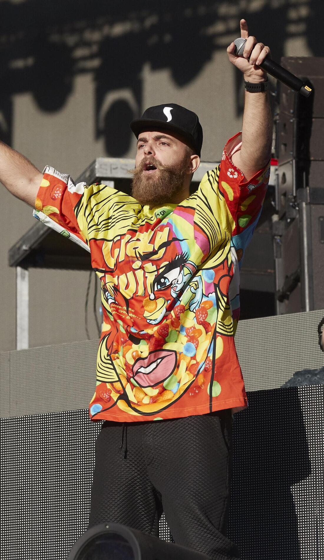 A Showtek live event