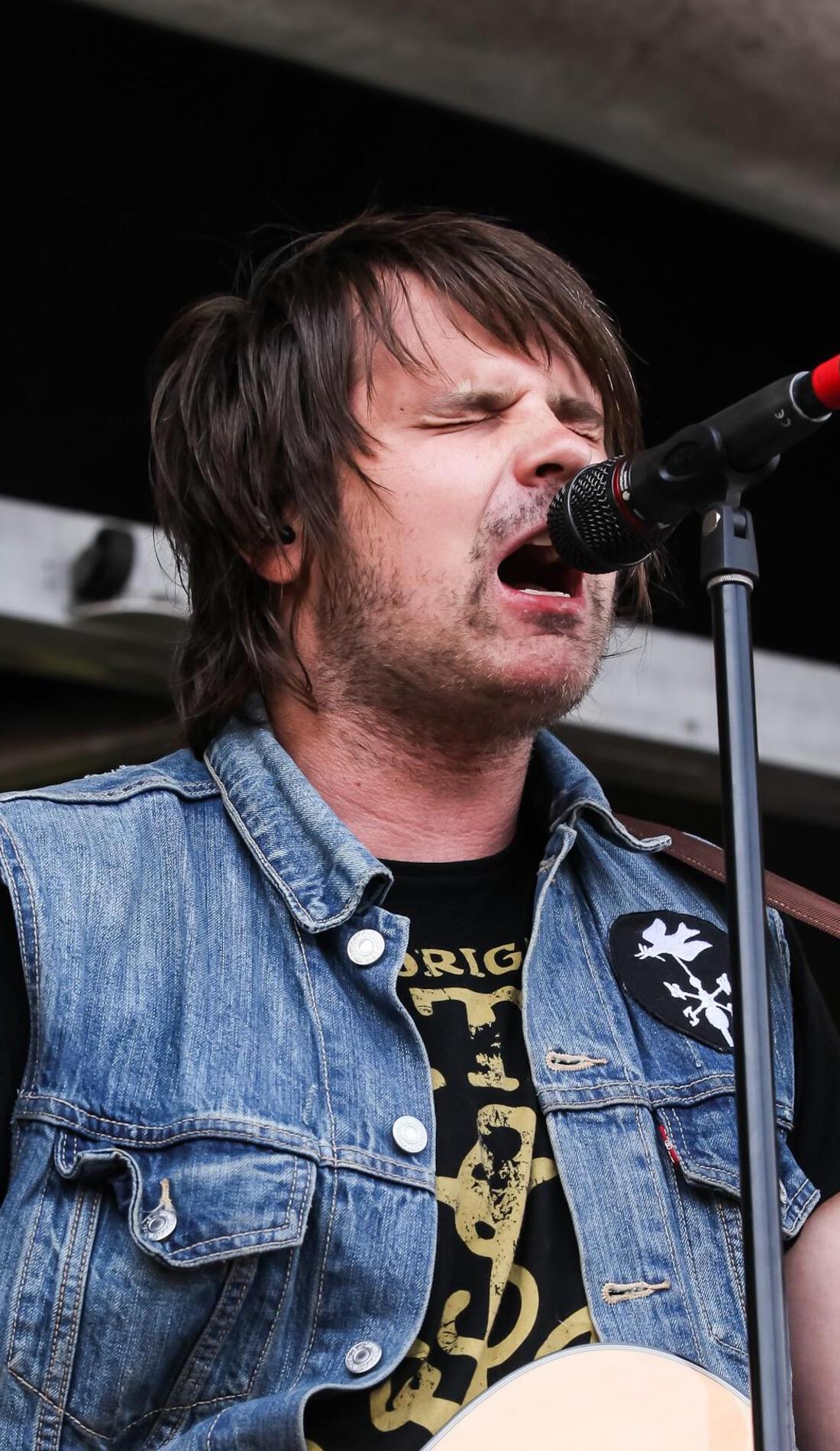A Silverstein live event