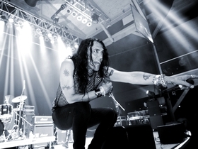 Stephen Pearcy (21+)