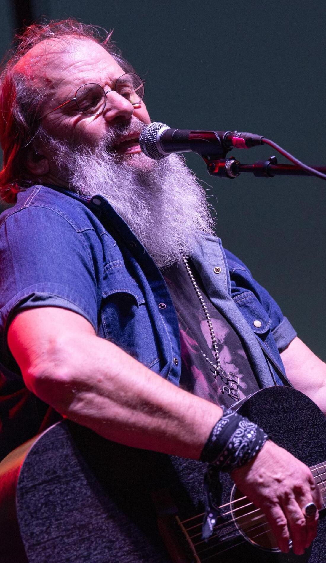 steve earle on tour