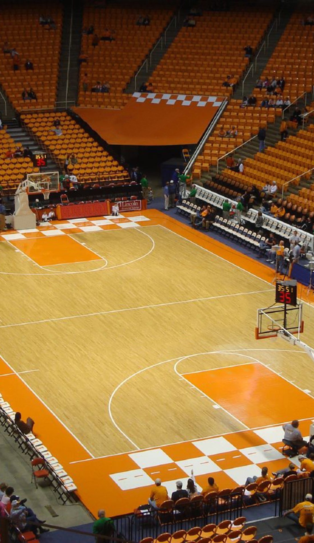 A Tennessee Volunteers Basketball live event