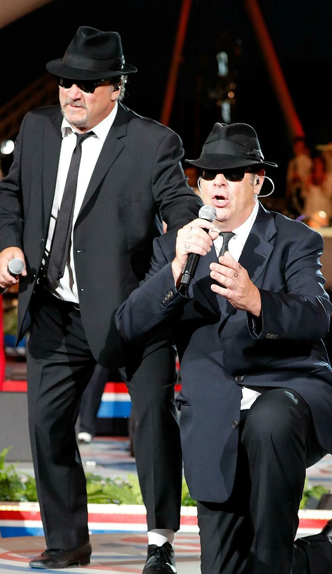 blues brothers tour dates