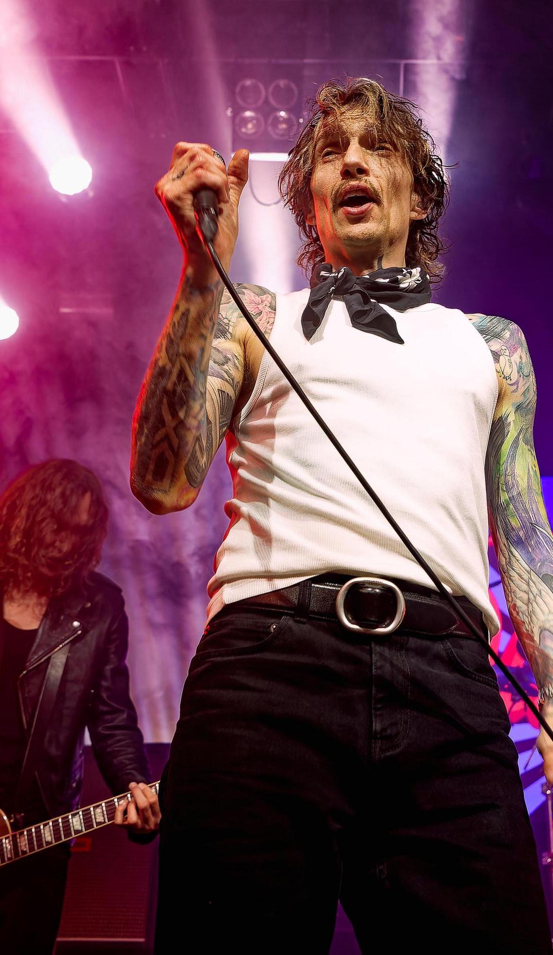 A The Darkness live event