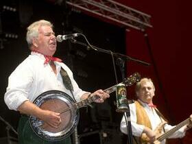 the wurzels tour dates