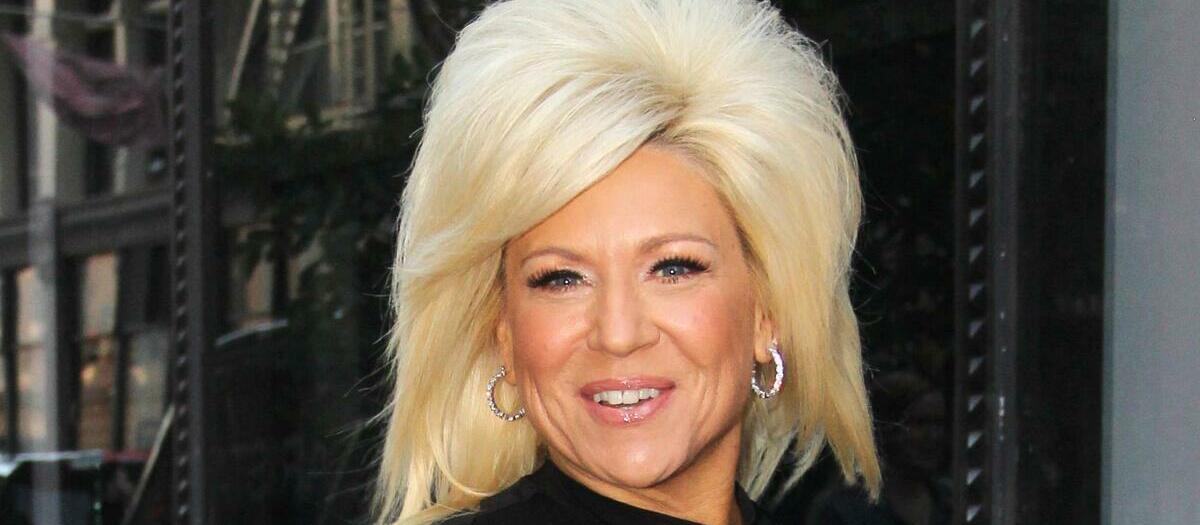 Theresa Caputo Tickets 2022 Theresa Caputo Tour SeatGeek