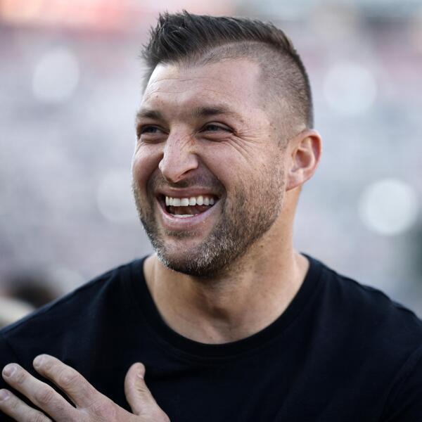 Tim Tebow Tickets Shipshewana (Blue Gate Performing Arts Center) Jun