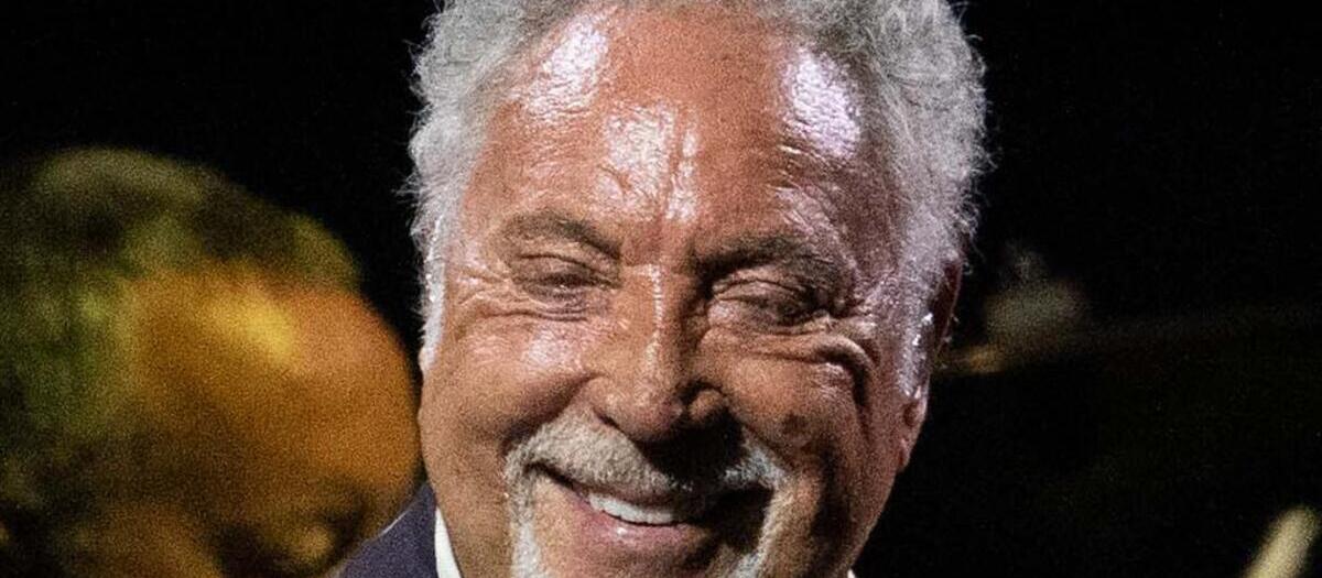 Tom Jones Tickets