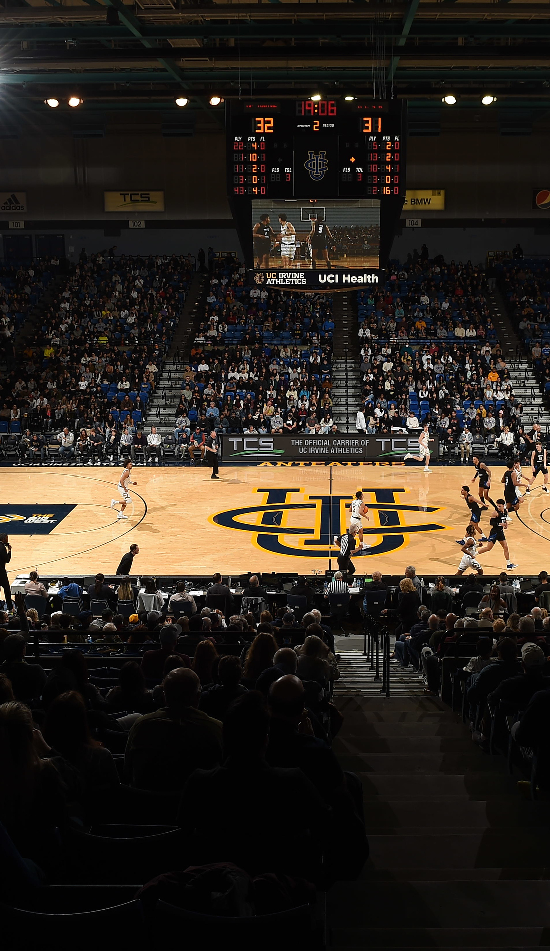 A UC Irvine Anteaters Basketball live event