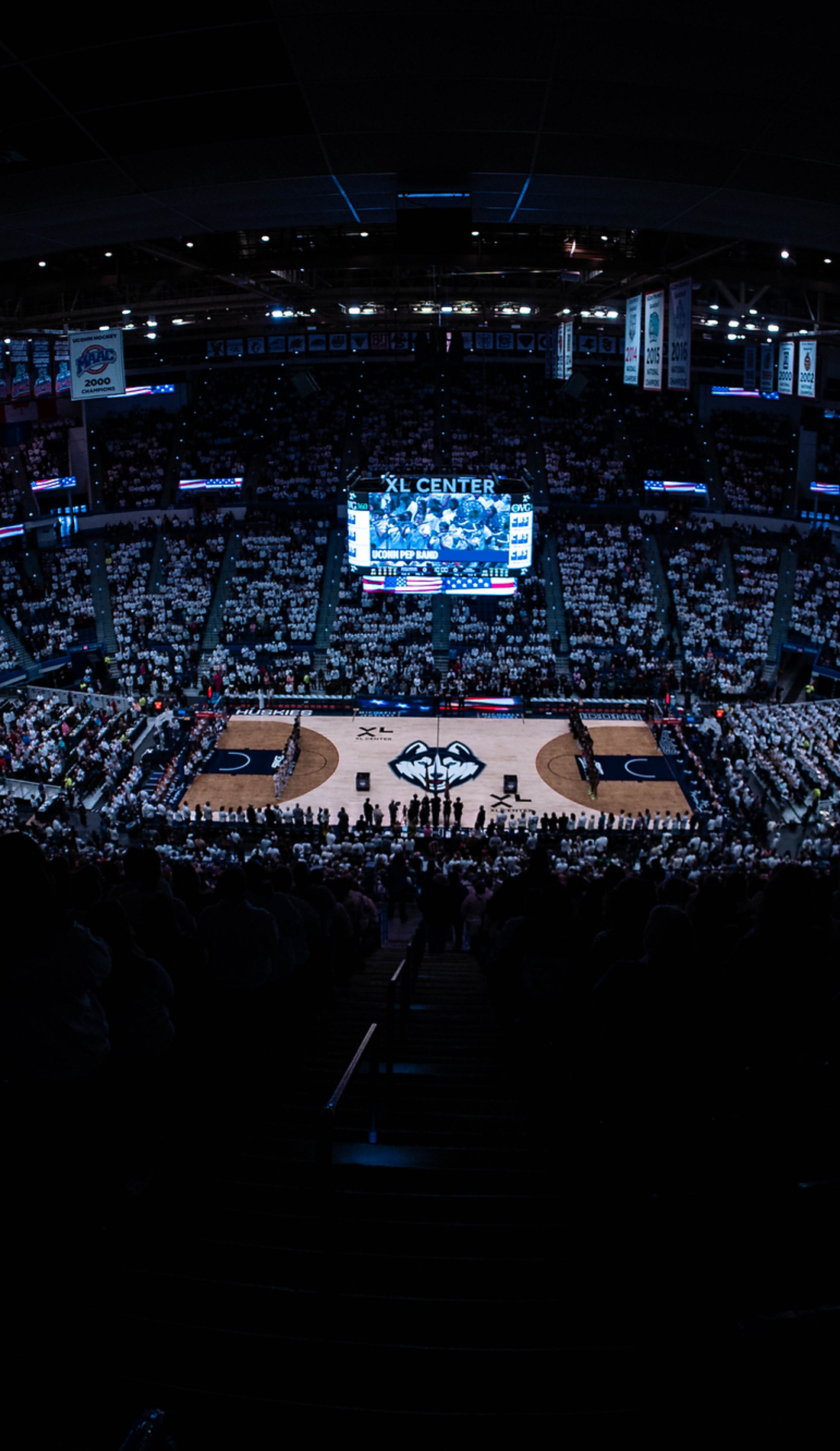 A UConn Huskies Basketball live event