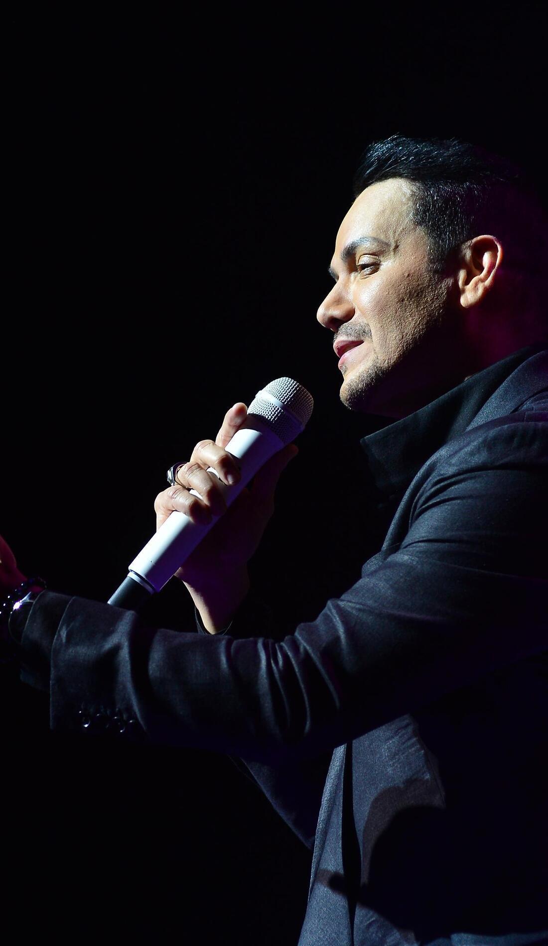 A Victor Manuelle live event