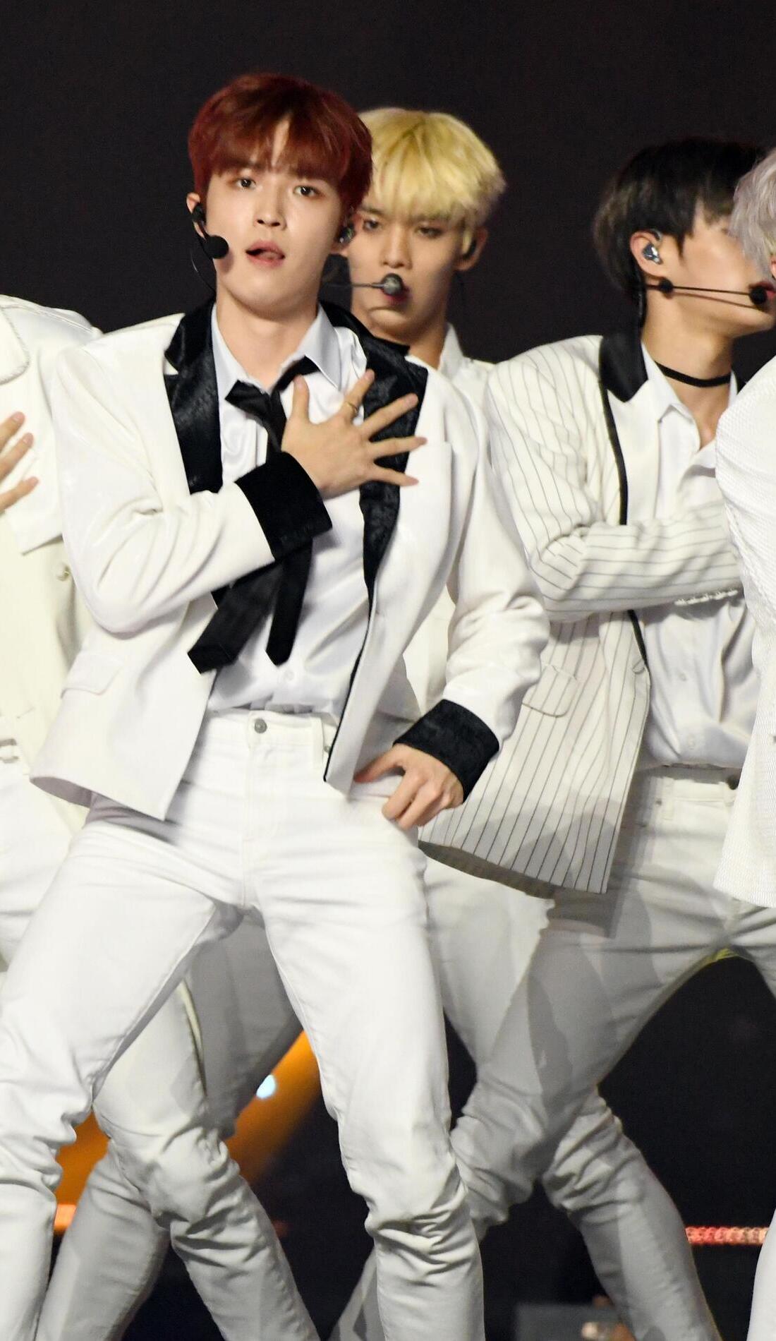A Wanna One live event