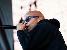 Warren G