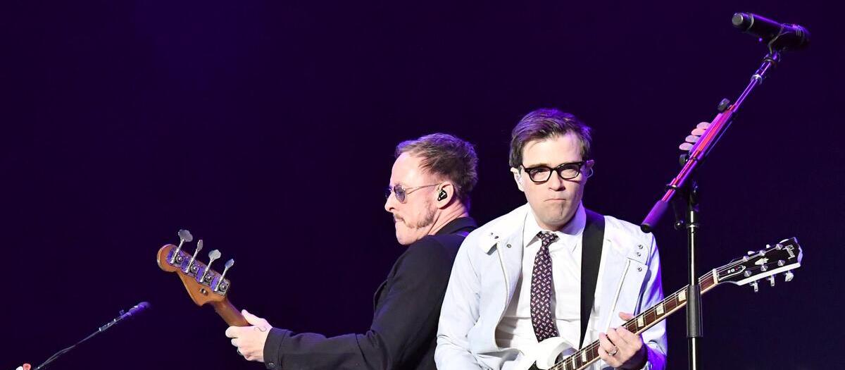 Weezer Tickets