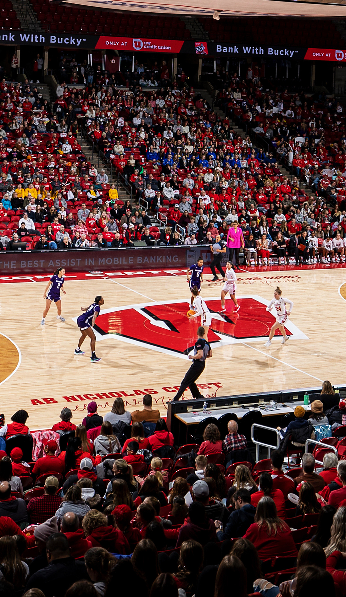 A Wisconsin Badgers Womens Basketball live event