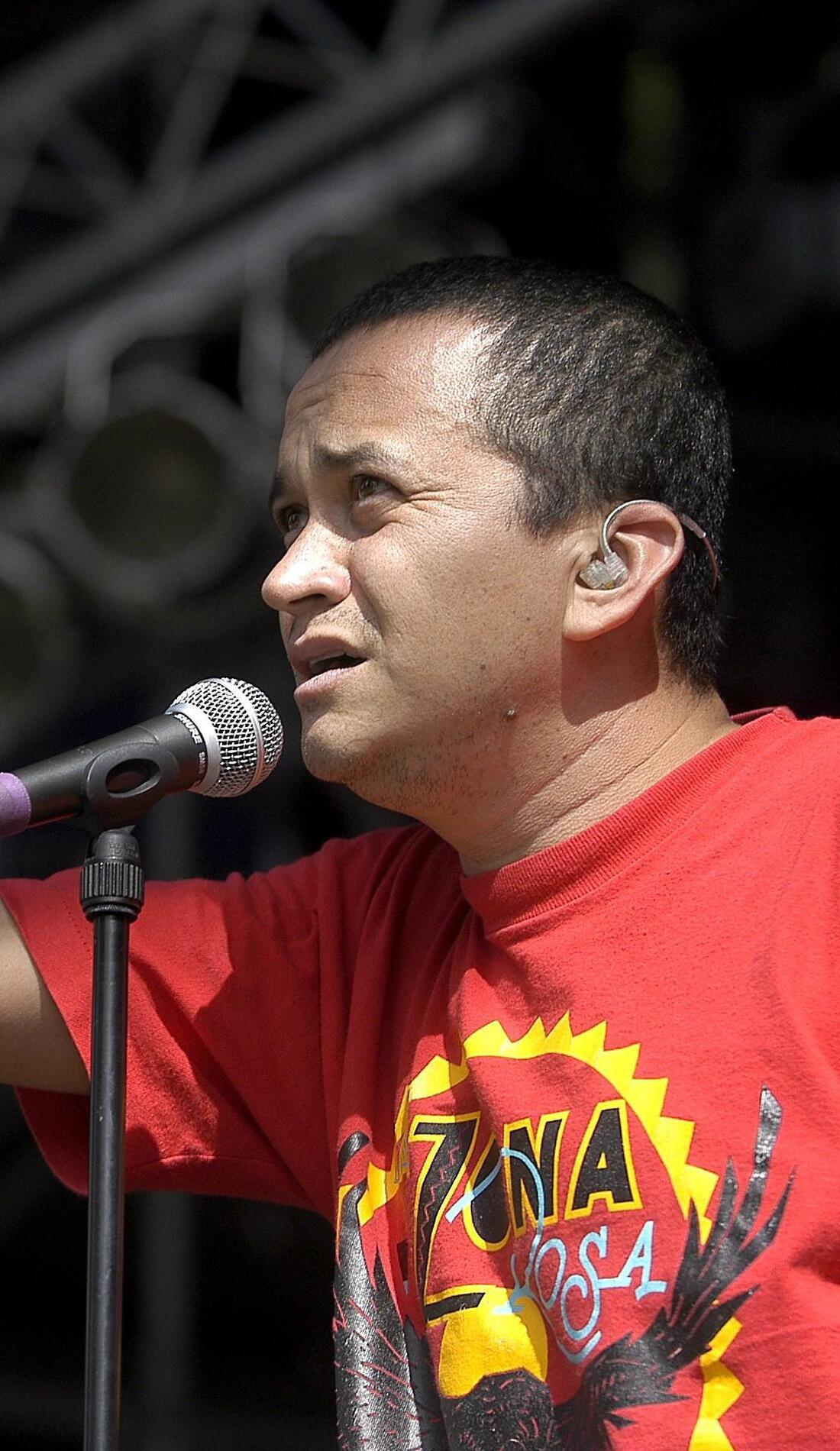 yuri-buenaventura-concert-tickets-2023-tour-dates-locations-seatgeek