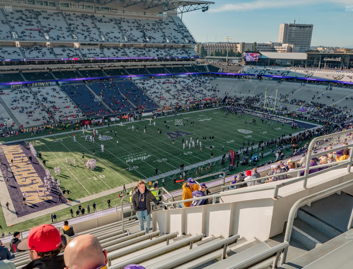 husky-stadium-section-333-seat-views-seatgeek