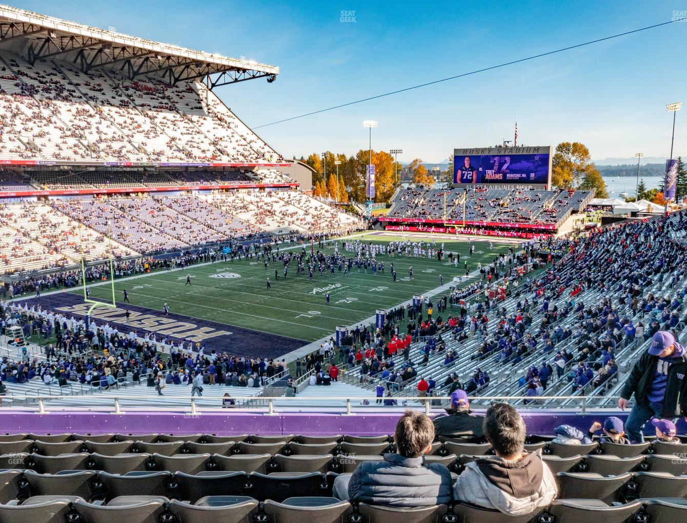 Husky Stadium Section 214 Seat Views | SeatGeek