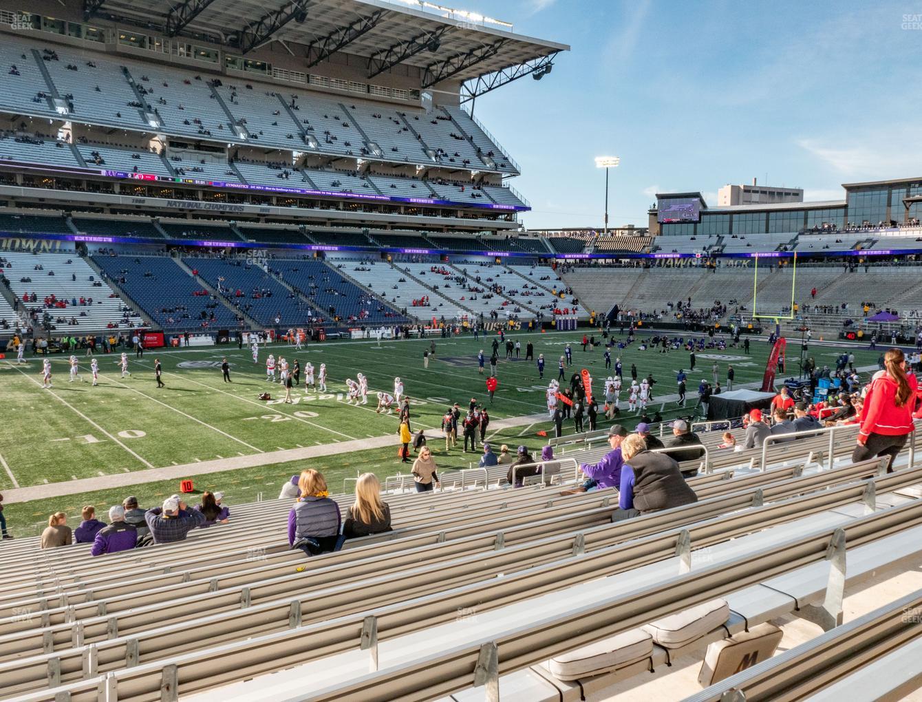 Husky Stadium Section 132 Seat Views | SeatGeek